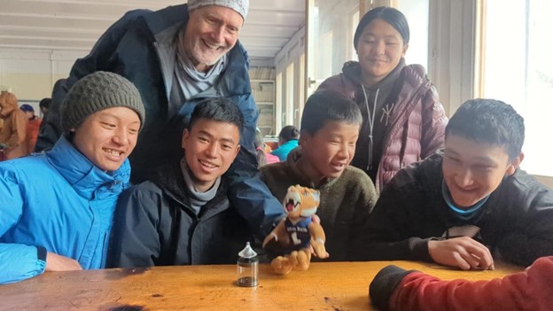 Photo of MSSE faculty with Nepalese school children